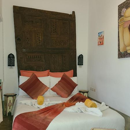Riad Parfum D'Orient มาร์ราเกช ห้อง รูปภาพ
